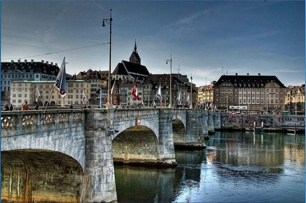 mittlere brucke bridge basel