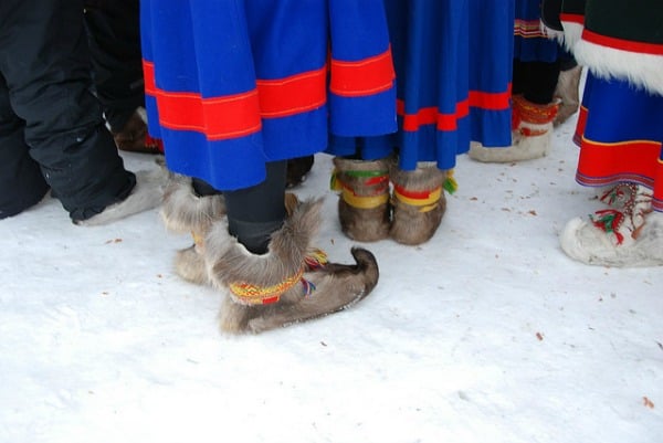 sami reindeer boots