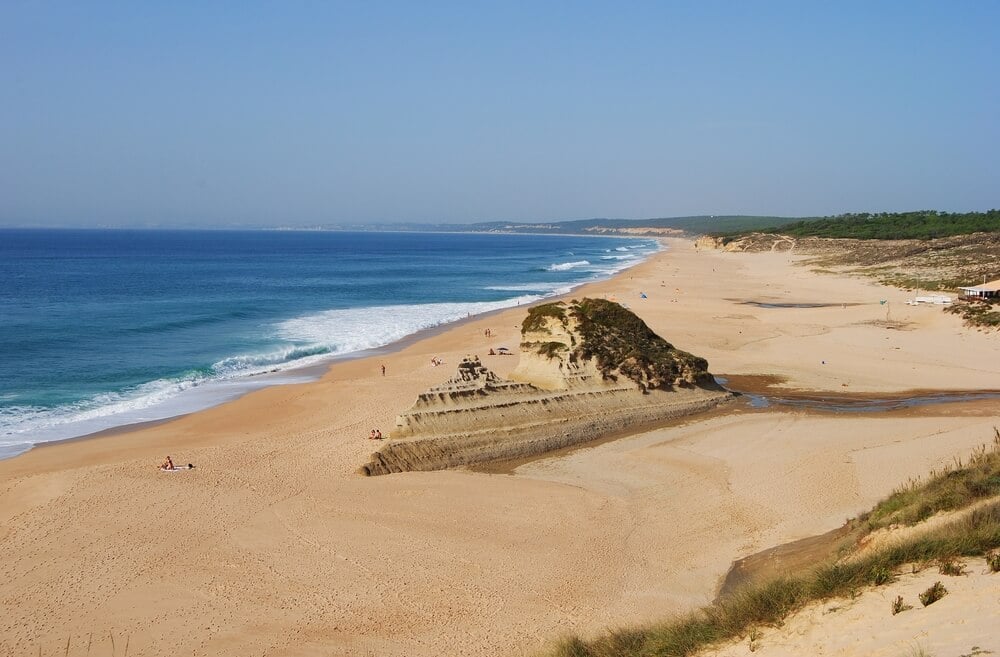 Beach at the natural park of Serra da Arrabida