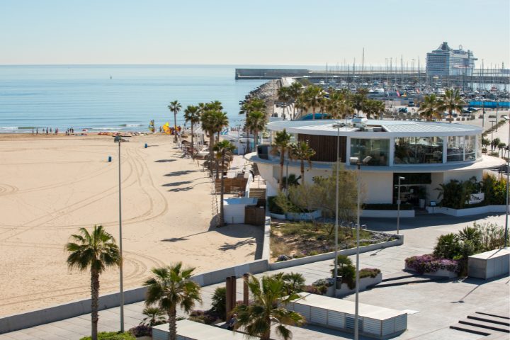 what to do in the Region of Valencia: Playa Las Arenas