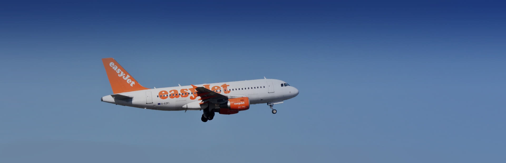 easyJet baggage allowance: hand and hold luggage rules